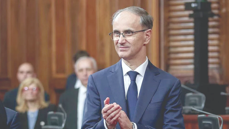 Новият премиер е непартиен изтъкнат ендокринологВ кабинета има 31 министриПарламентът