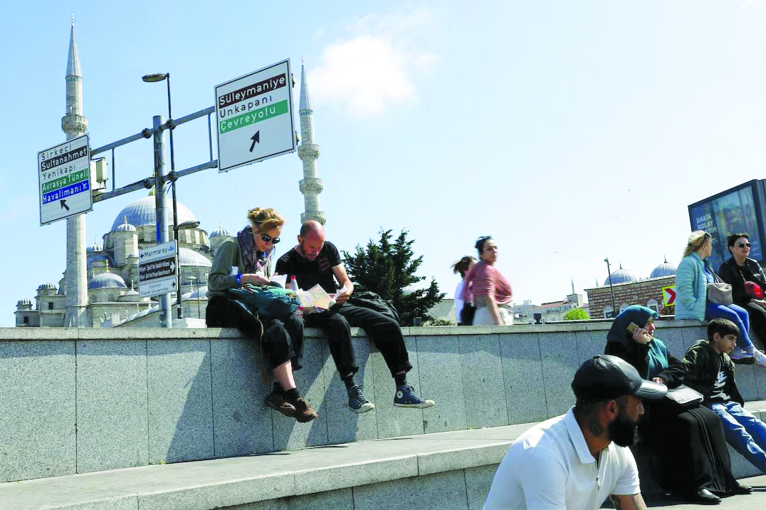 Няма човешки жертви 51 000 души потърсили подслон1 5 милиона сгради