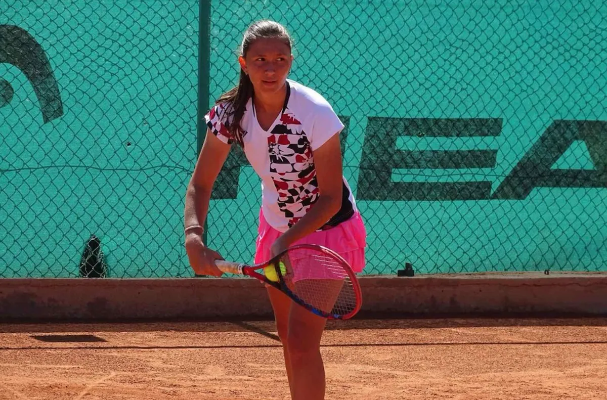 Рафаела Симеонова се класира за полуфиналите на двойки на турнир