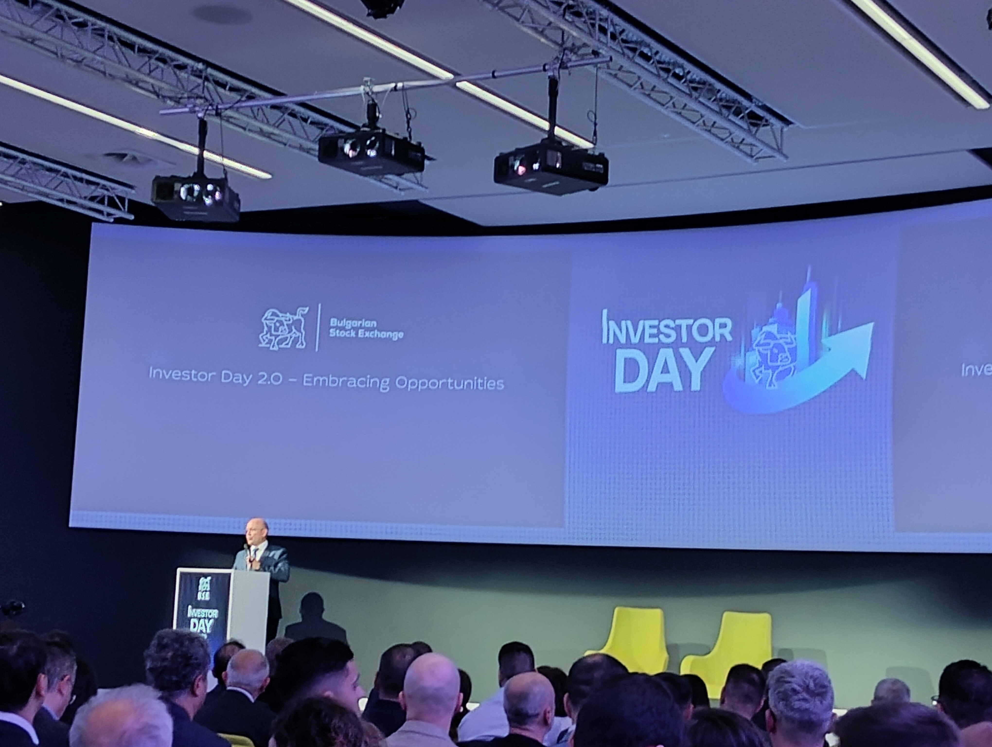 Депозитите на домакинствата са над 90 8 млрд лв Необходими са промени