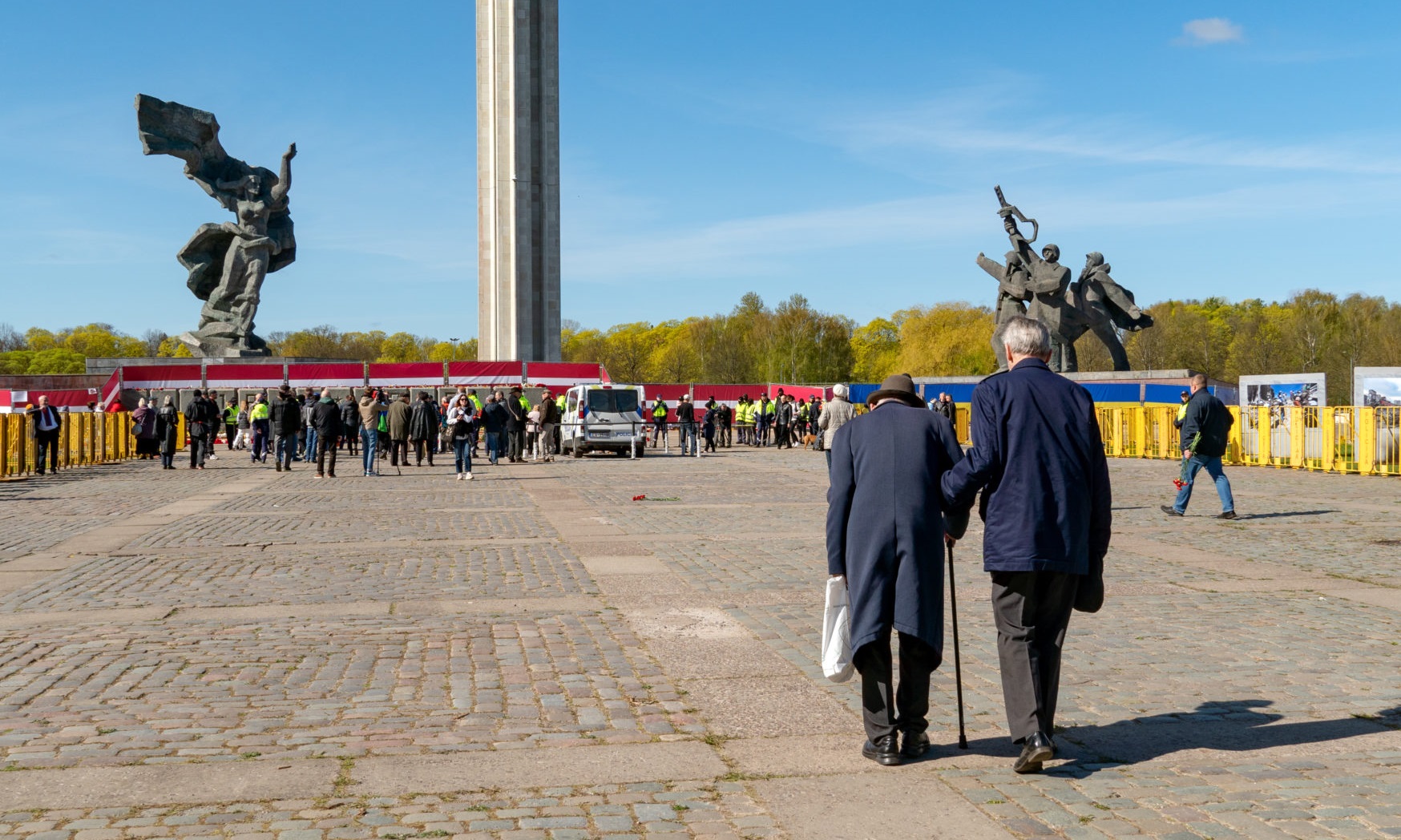 Хиляди руски пенсионери в Латвия останаха без препитание тъй като