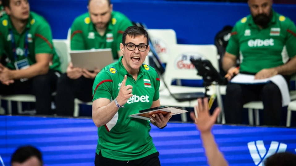 Селекционерът на мъжкия национален отбор Джанлоренцо Бленджини ще продължи да