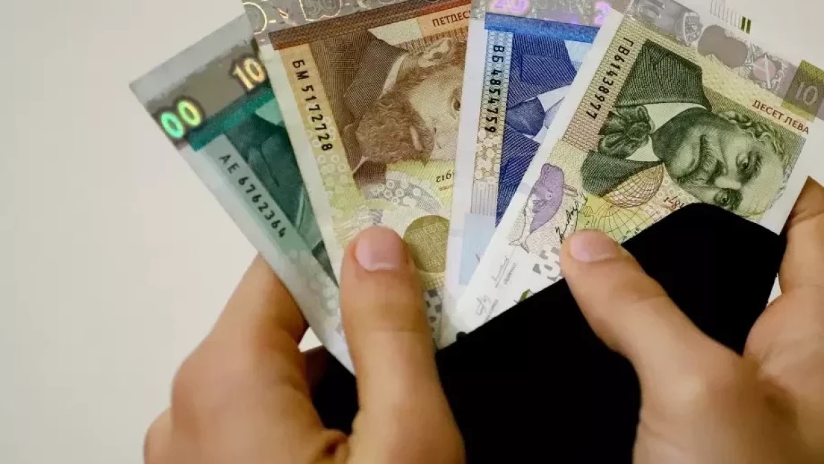 Намалението на месечните възнаграждения е с 47 12 лв От началото на