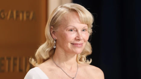 Памела Андерсън прави тотален обрат в кариерата си