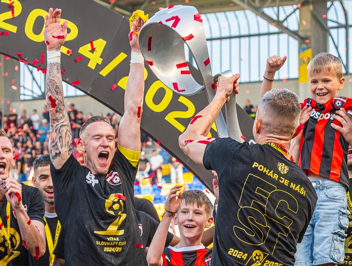 Спартак Търнава триумфира за девети път в историята си с