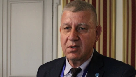 Вилис Цуров