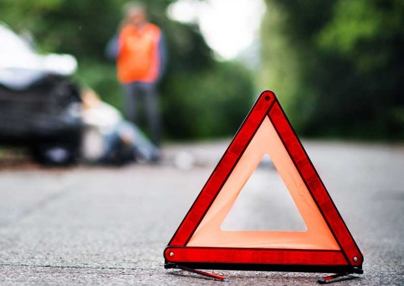 Верижна катастрофа в Кресна в близост до отбивката за село