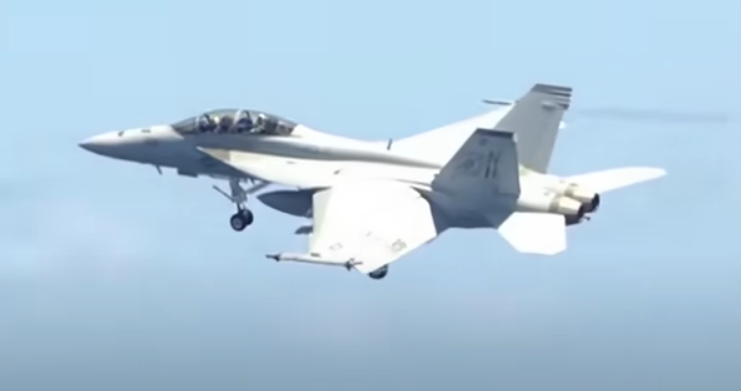 Изтребител F A 18 Hornet се разби близо до финландския град Рованиеми