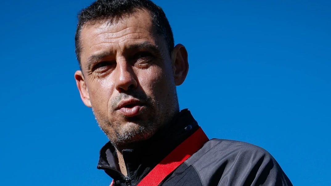 Александър Томаш забрани на футболистите си да мислят за финала