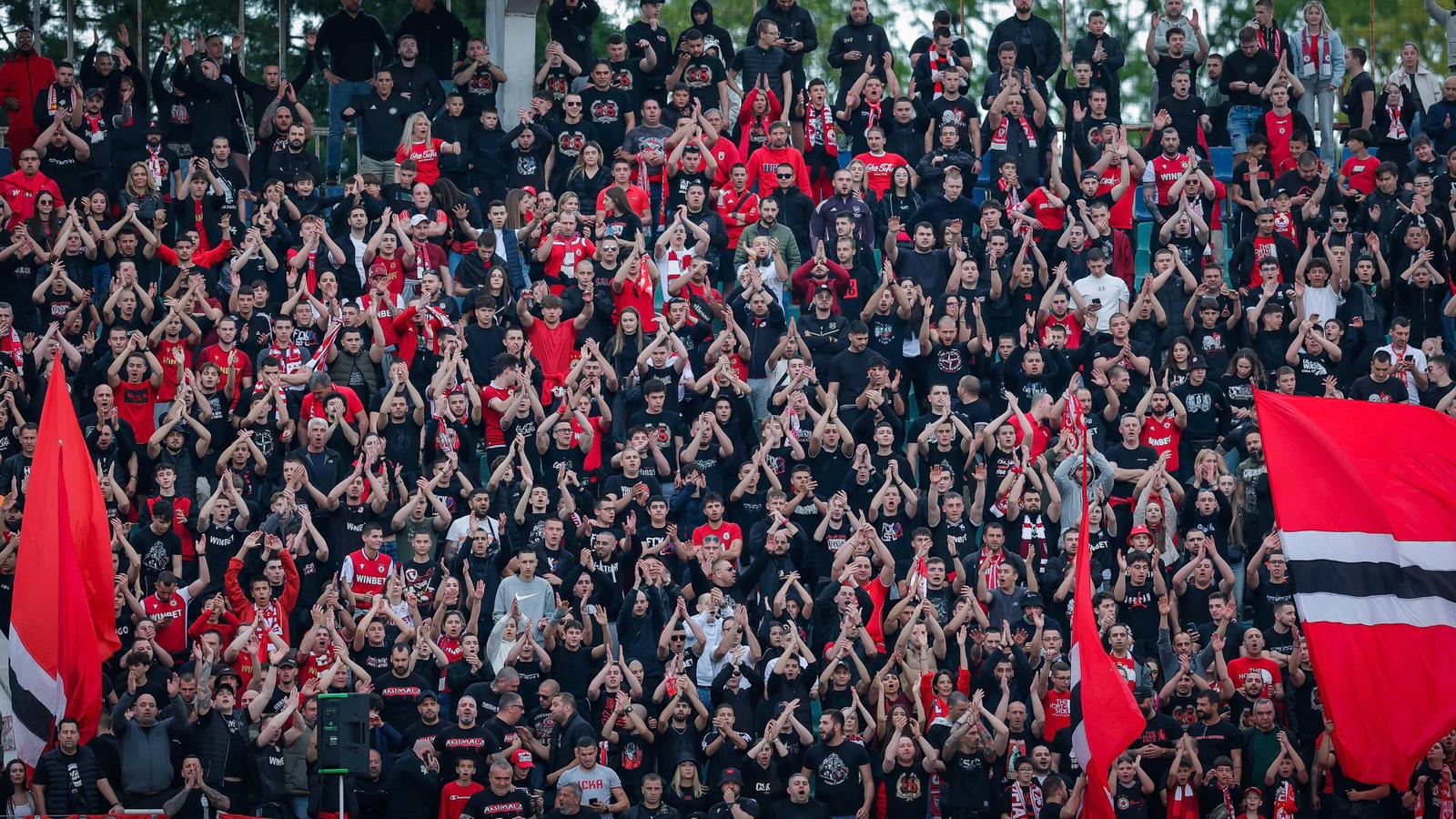 Истерията за билети сред феновете на ЦСКА за финала за