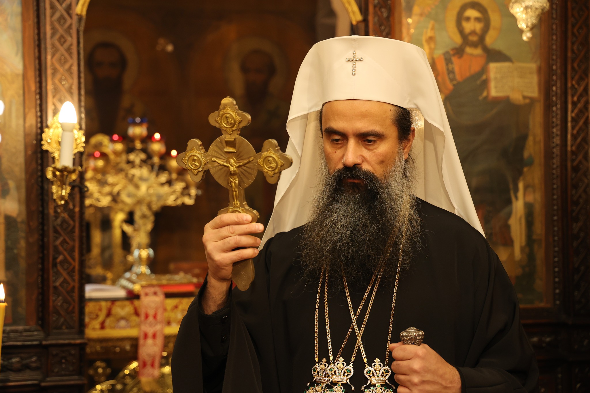 Българският патриарх Даниил поздрави новоизбрания папа Поздравяваме папа Лъв XIV Желая