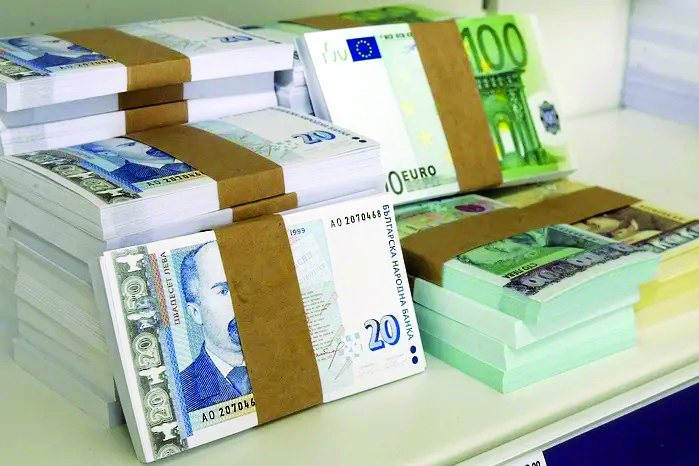 1895 човека имат над 1 млн лв на влогКредитите над