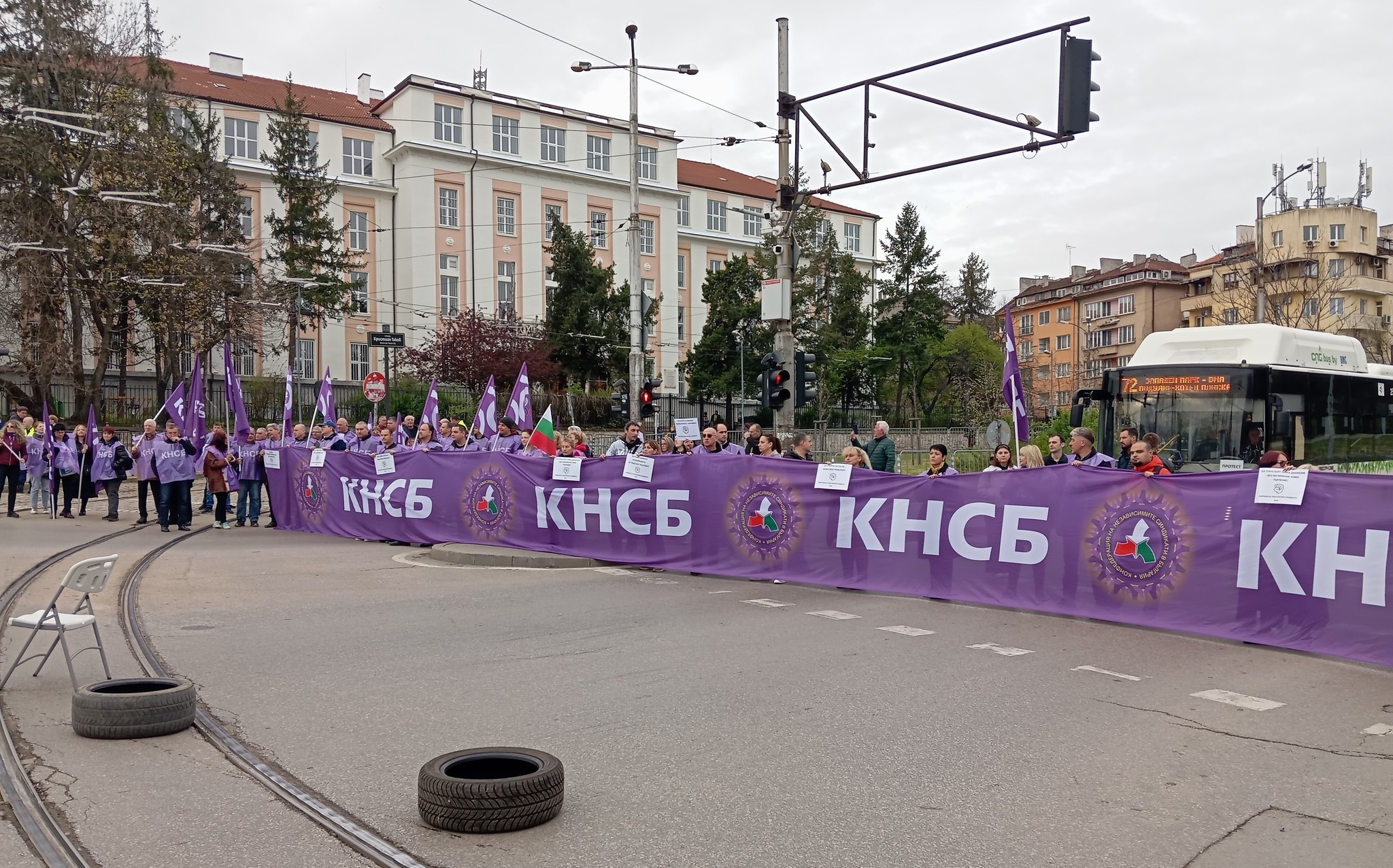 Възнагражденията на работещите в градския транспорт са ангажимент на столичния