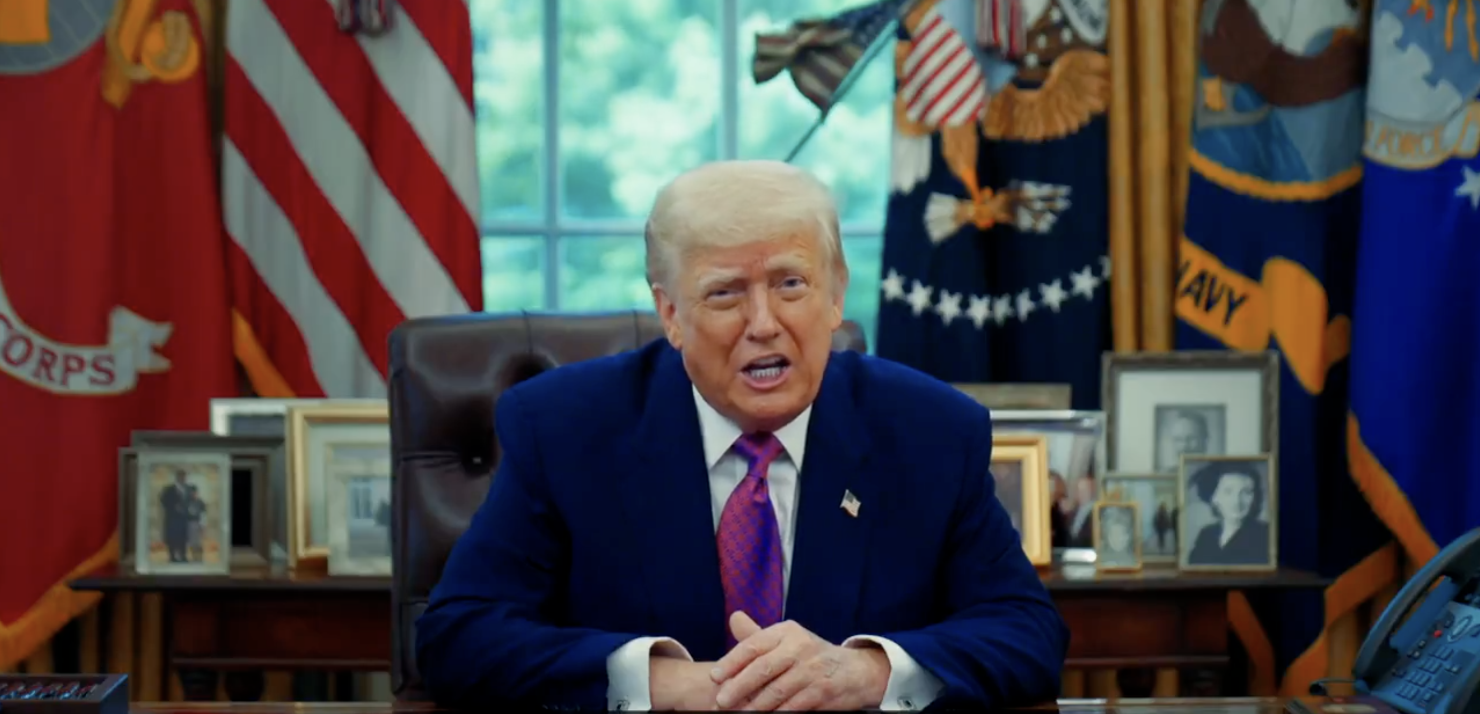 Неокомунистите на изток и на запад ги омаловажиха или скрихаТръмп