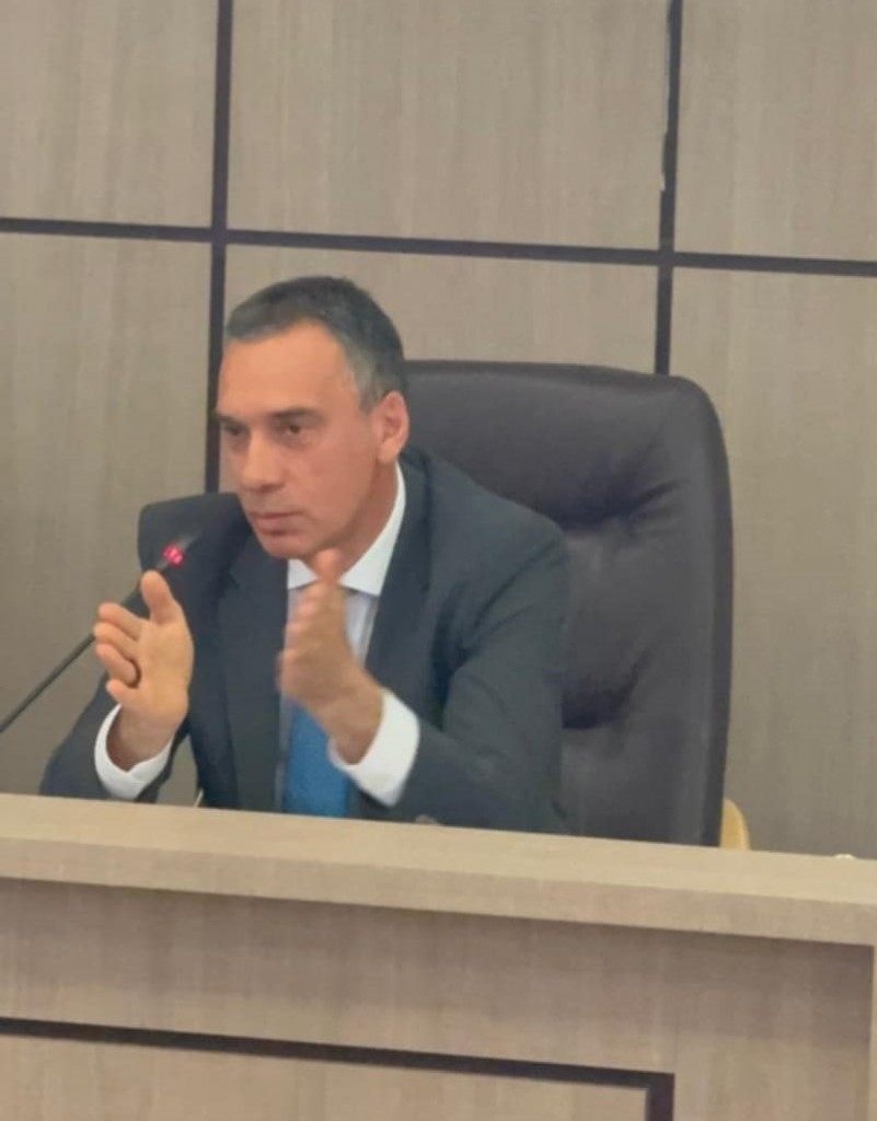 По време на днешната сесия на Общински съвет Бургас кметът