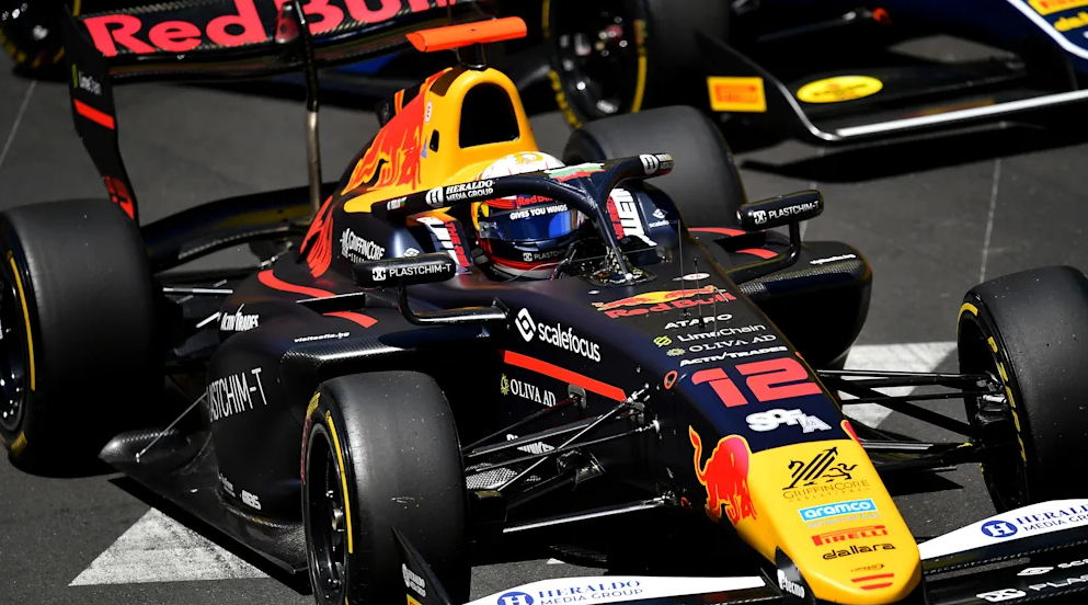 Българският пилот във Формула 3 Никола Цолов даде най добро време