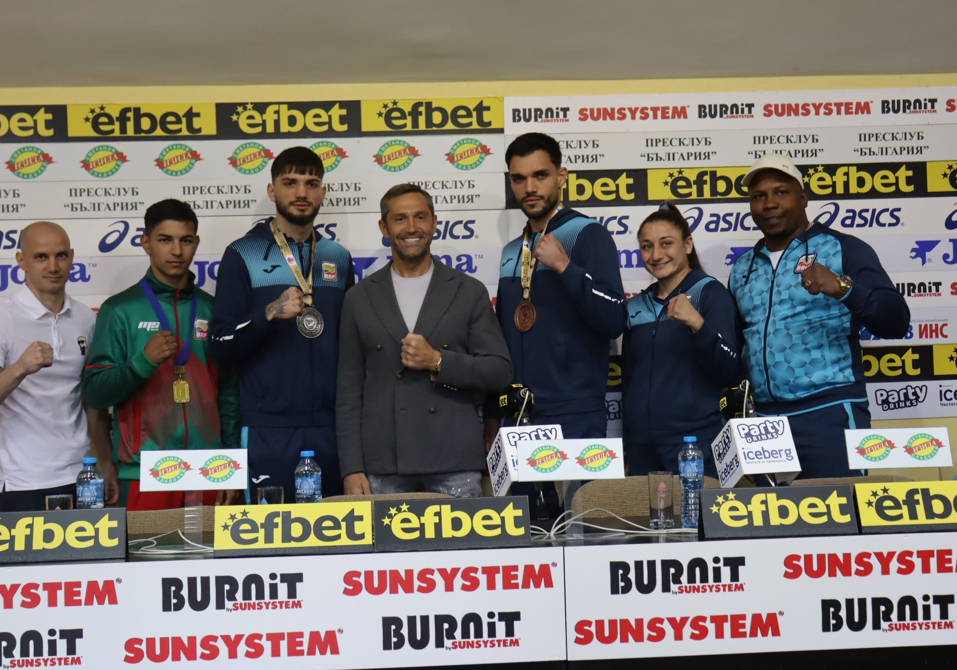 Президентът на Българската федерация по бокс БФБокс Красимир Инински изрази