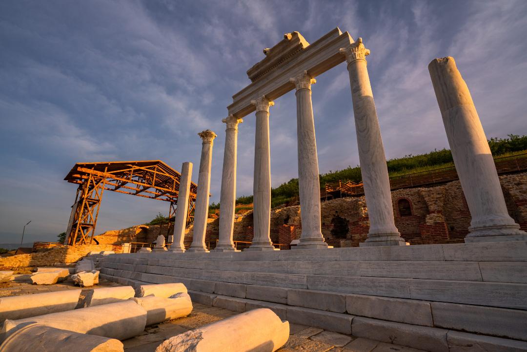 След преследванеОткрити са металотърсачи и монетиДвама иманяри с металотърсачи и