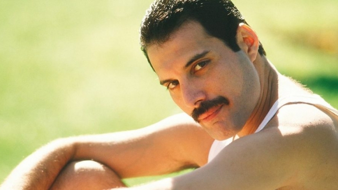 Фронтменът на Queen Фреди Меркюри е имал тайна дъщеря с