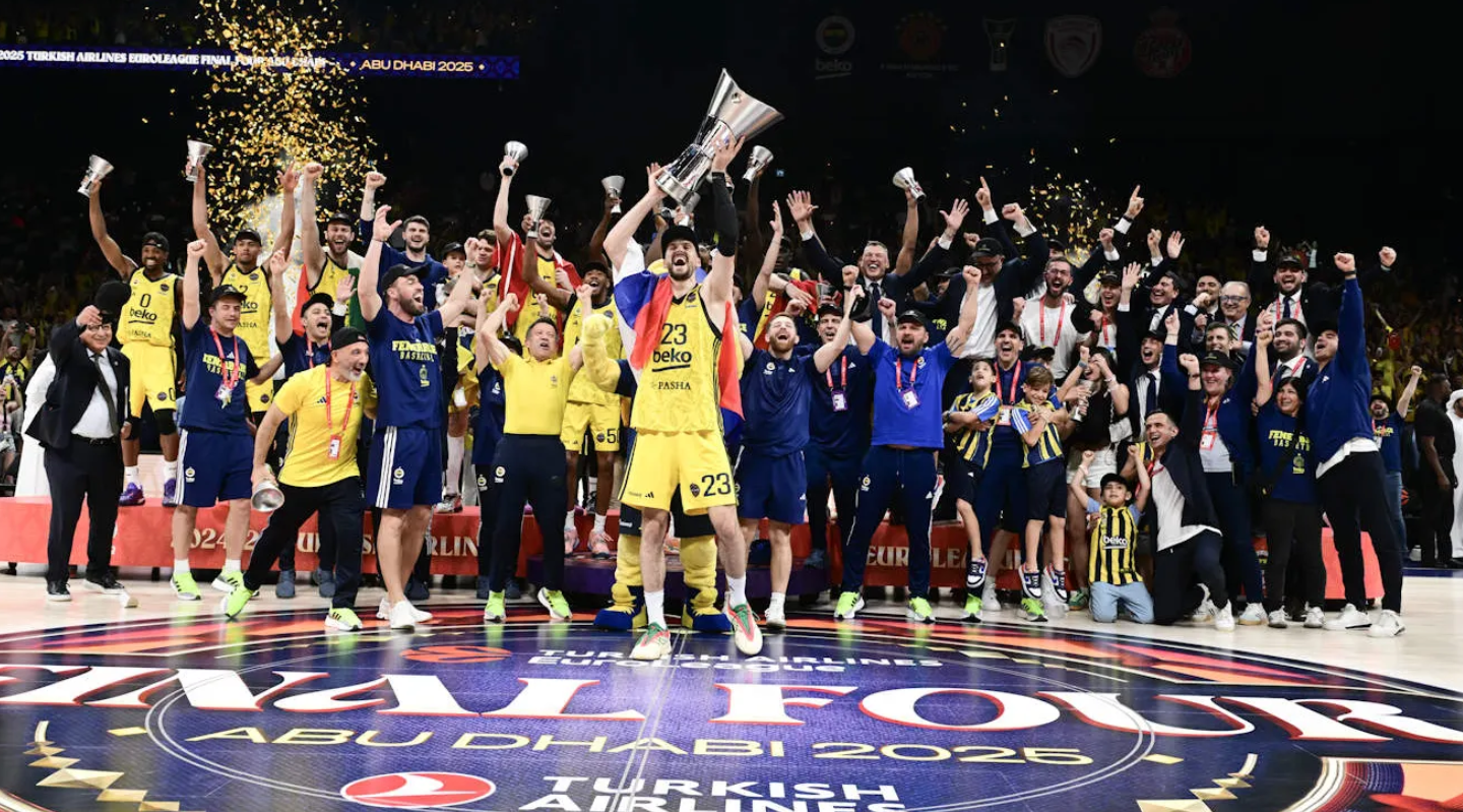 Турският Фенербахче спечели втора шампионска титла на Европа след като