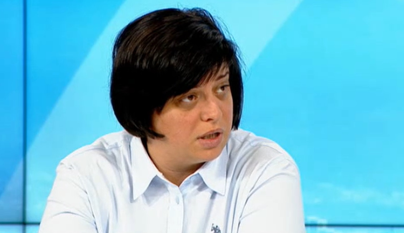 Бащата на Сияна създава коалиция срещу войната по пътищатаДиана Русинова