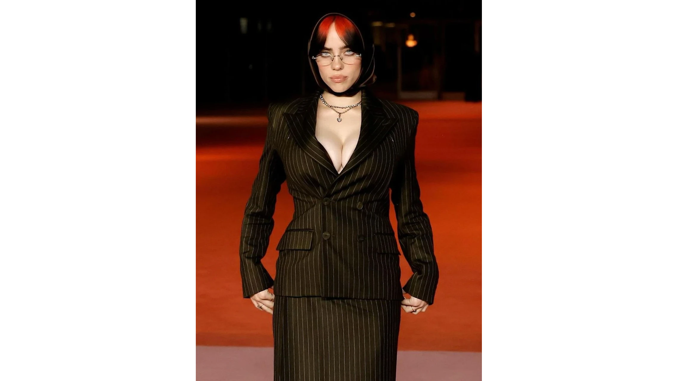 Били Айлиш триумфира на Американските музикални награди и спечели във