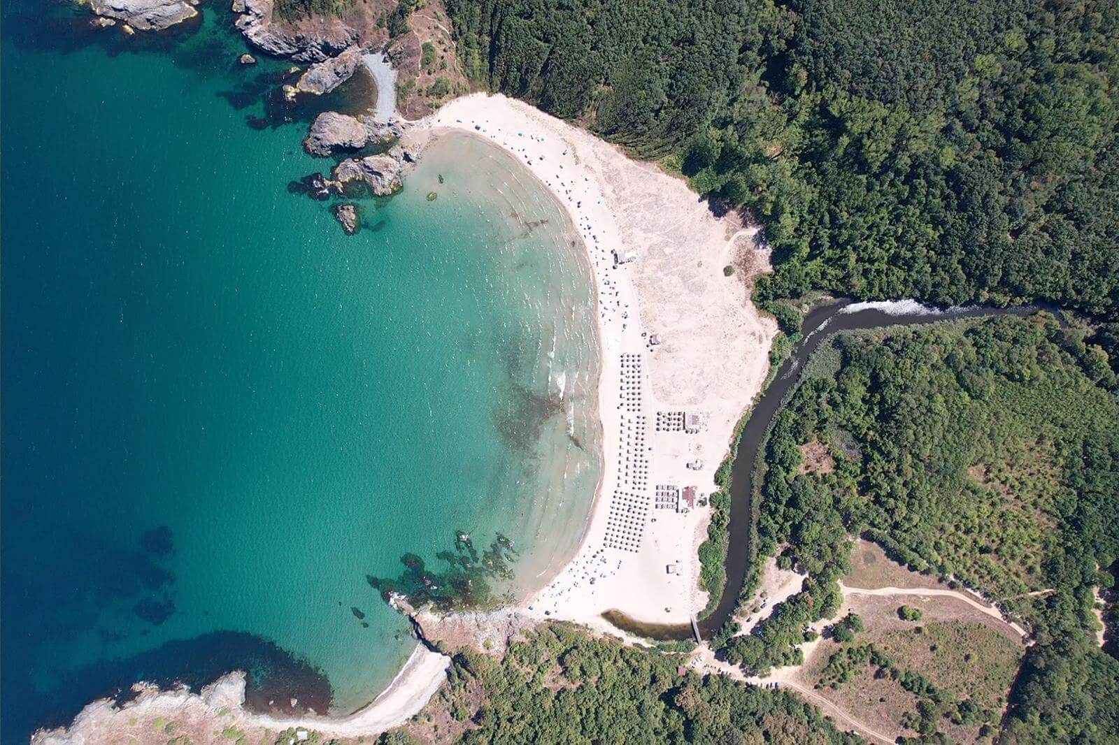 Достъпът до един от най красивите плажове на нашето