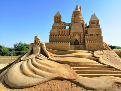 Фестивалът се открива в началото на юлиАвтори ще ваят Хитър