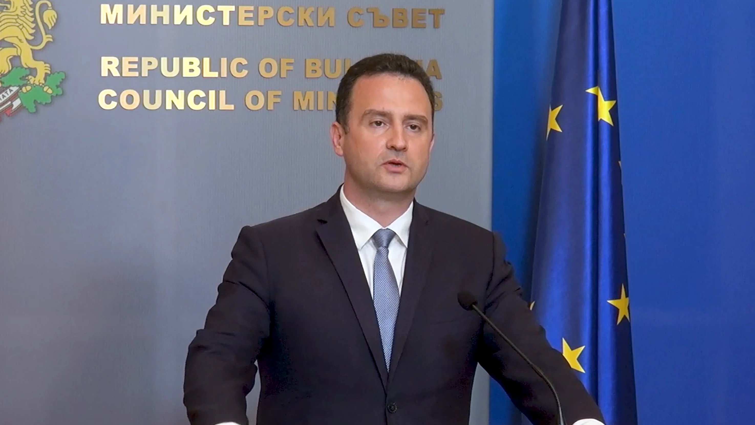 Битовите потребители остават за неограничен срок на регулирания пазарБългария стартира