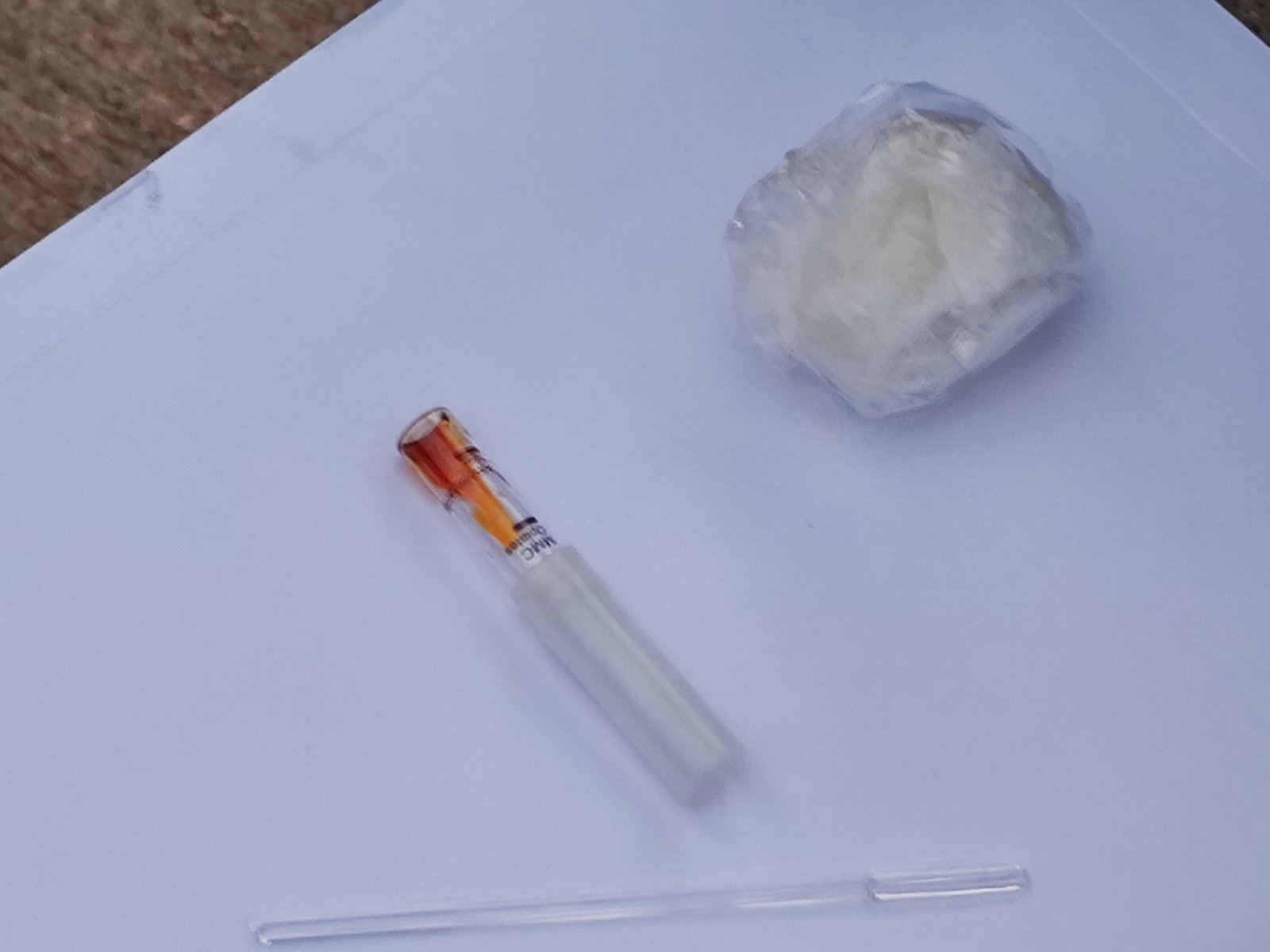 При спиране на кола бил изхвърлен пакетТрима са задържани за