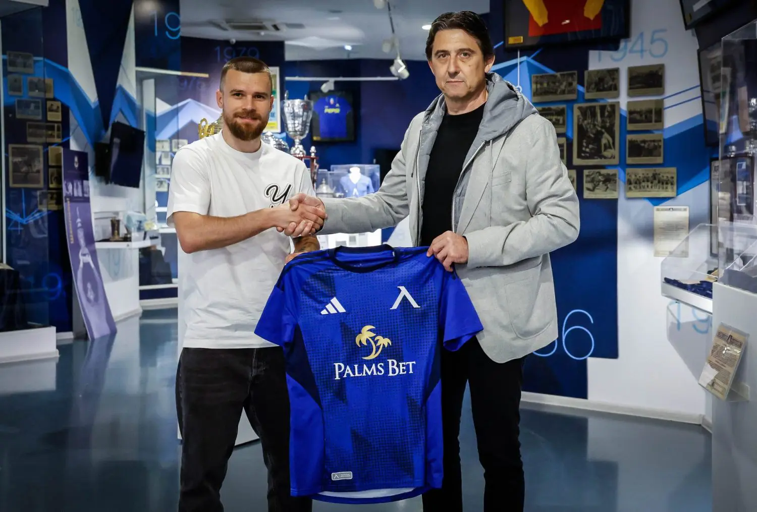 Левски подписа договор с нападателя Радослав Кирилов Контрактът с национала