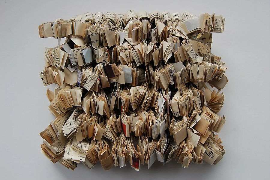 Две експозиции събират творци от 21 държави със 131 произведенияУчастват