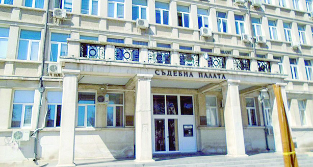 Убил студент в насрещнотоПътен рецидивист убил при изпреварване 21 годишен студент