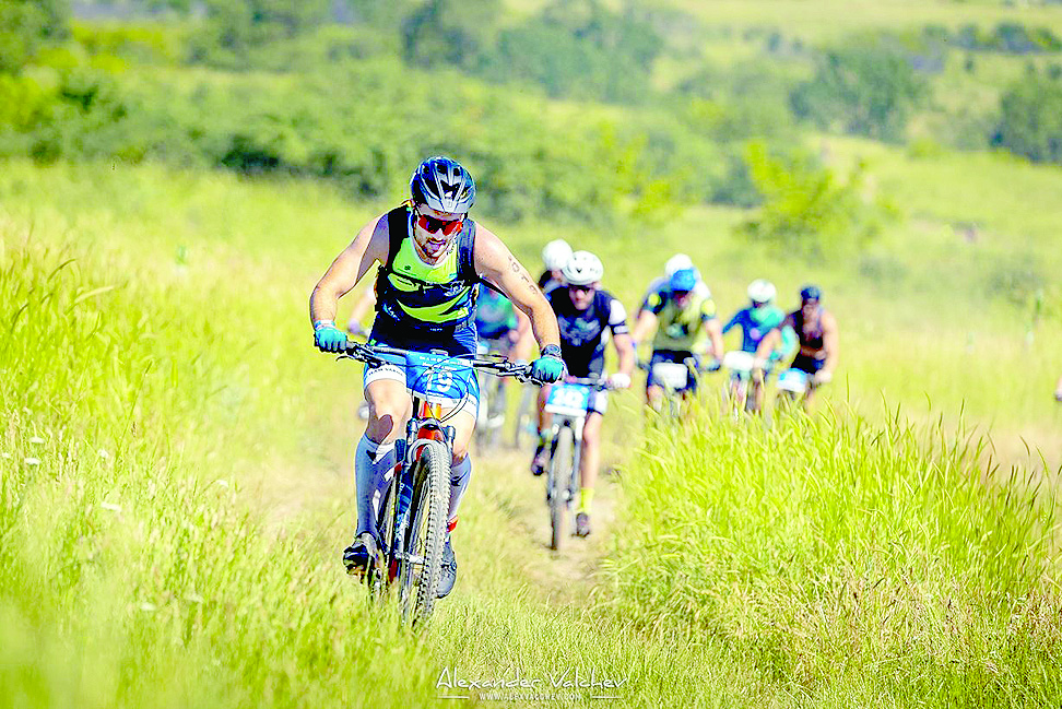 Туристическа атракция в залива и СтранджаСтартът е от Рибарското селищеНад