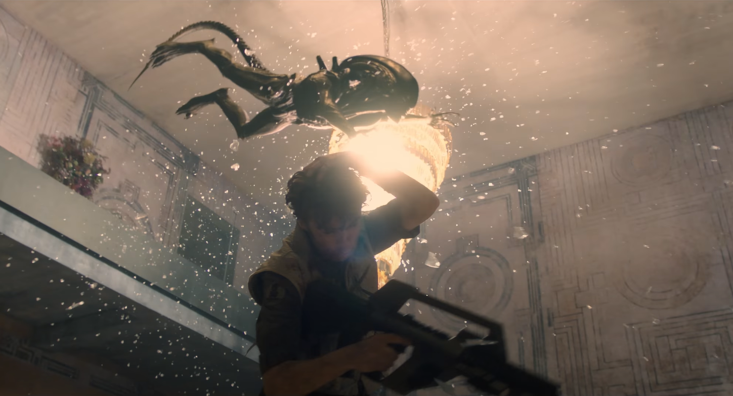 Първи кадри от новата суперпродукцияМистериозен космически кораб катастрофира на нашата