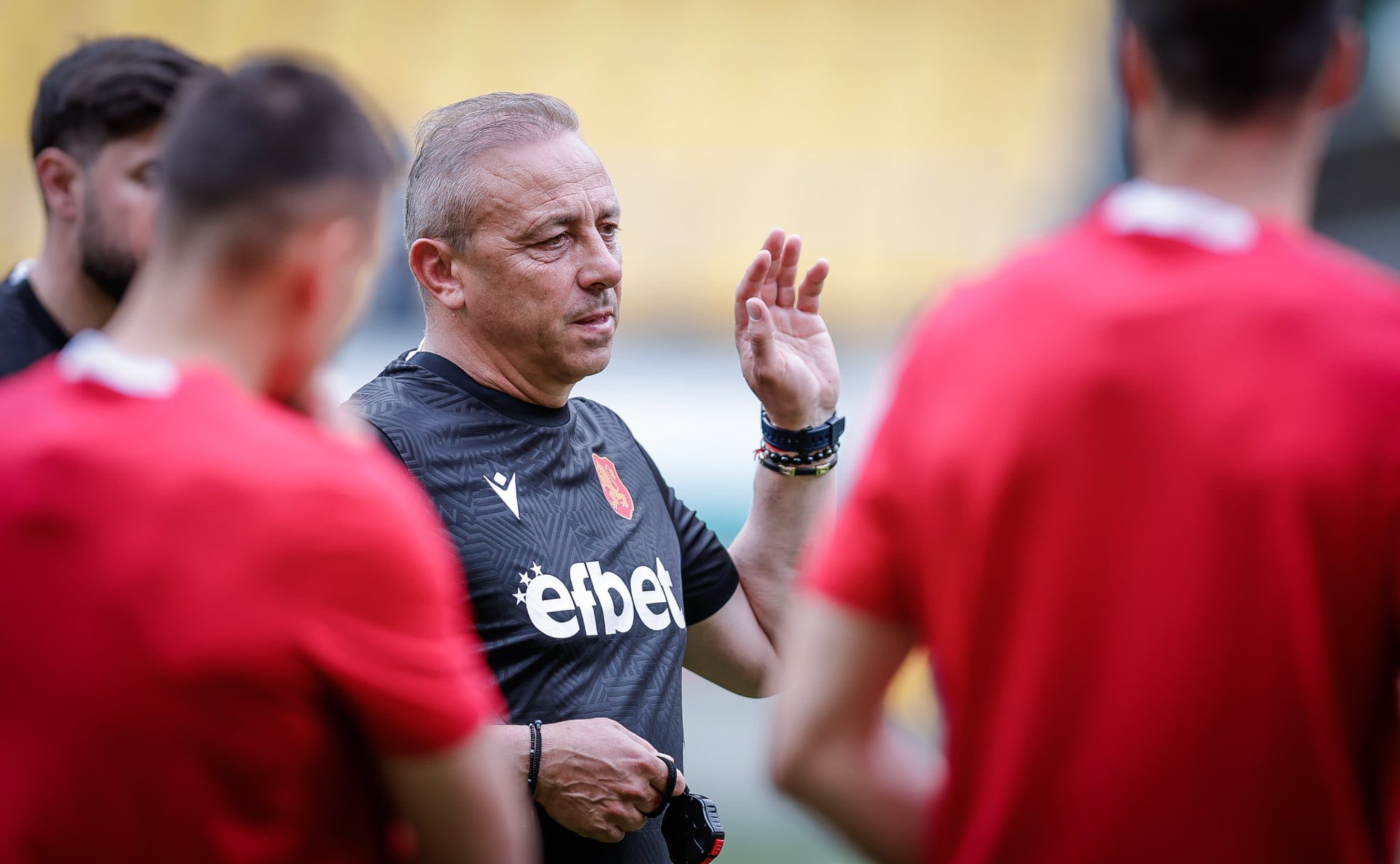 Селекционерът на България Илиан Илиев изрази готовност да подаде оставка