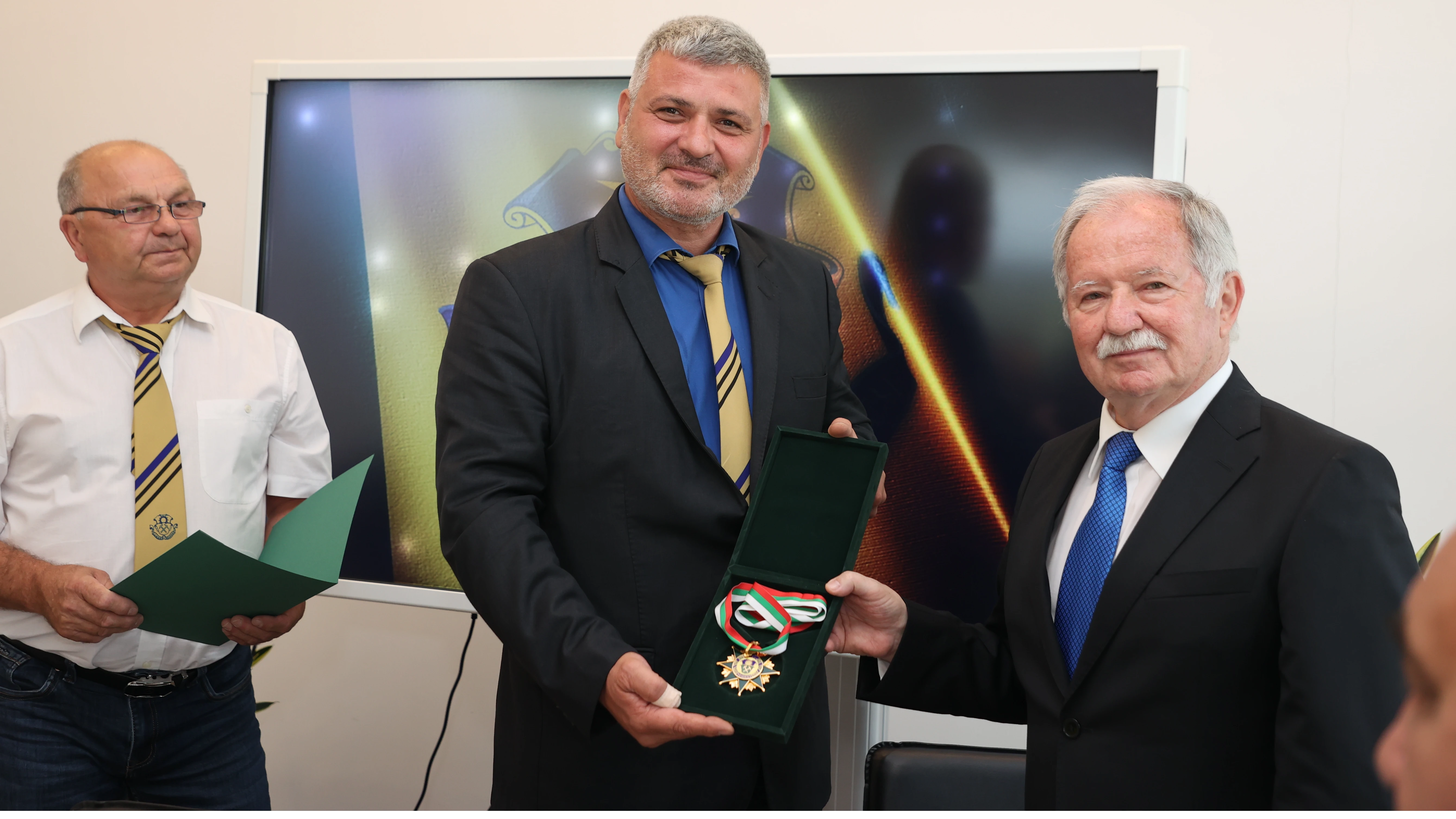 Индустриалецът е третият с най високото отличие в историята на общината