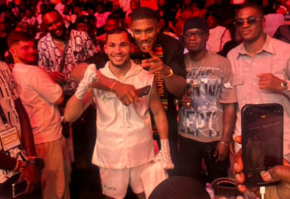 С точни попадения и шоу за публиката Радослав Росенов вдигна