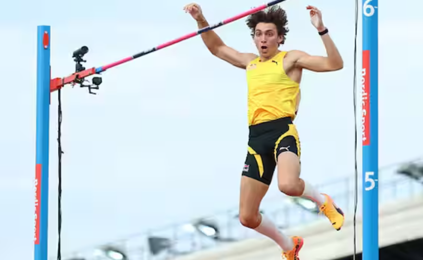 Шведът Арманд Дуплантис подобри световния рекорд в овчарския скок по