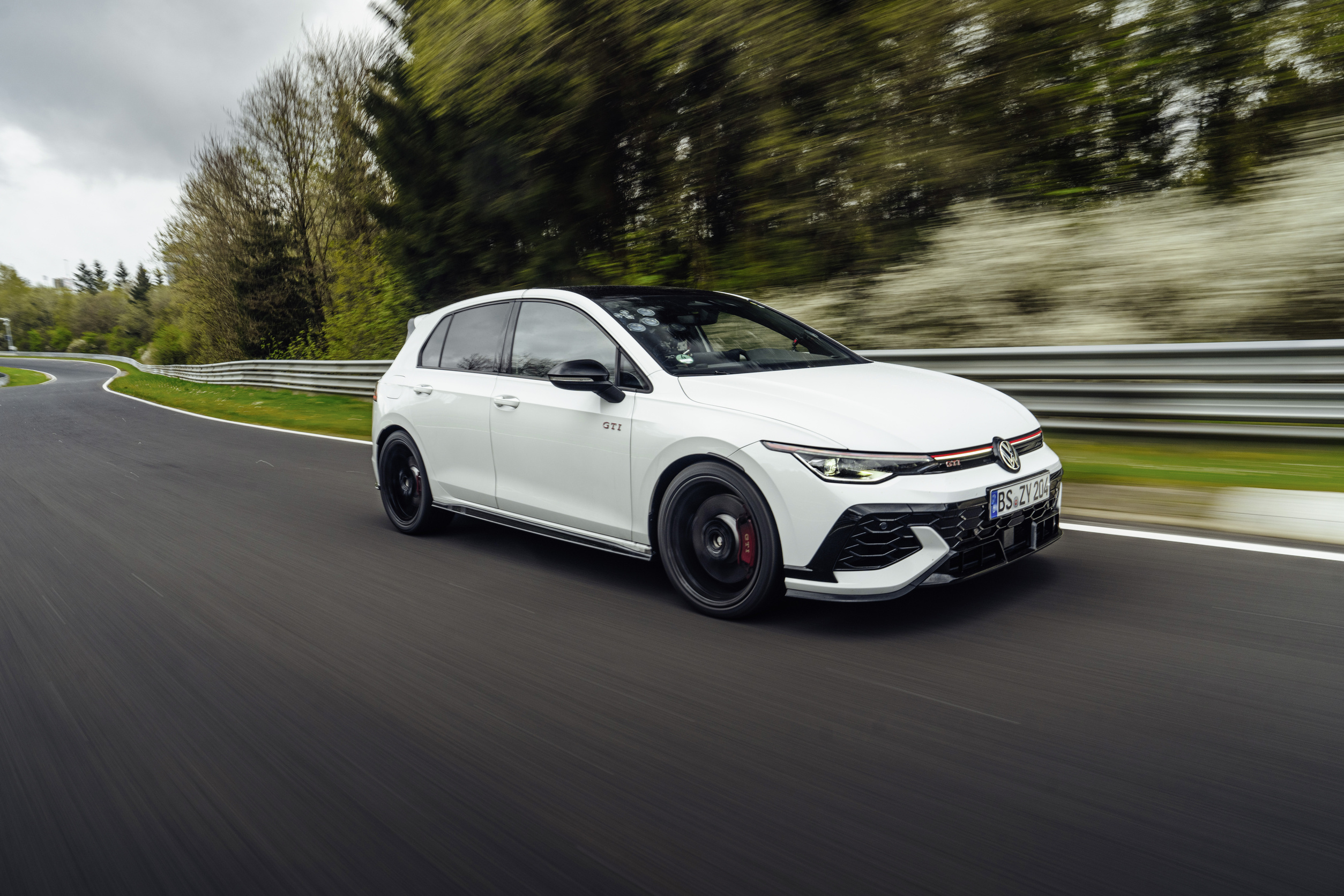 Специално издание по случай 50 годишния юбилей на моделаРекордьор на Северната