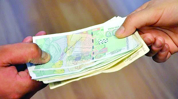 Минималната работна заплата за най ниските академични длъжности в държавните висши