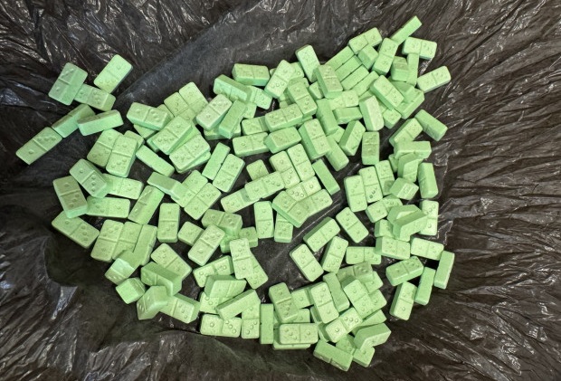 167 таблетки екстази са намерени и иззети от 23 годишен мъж