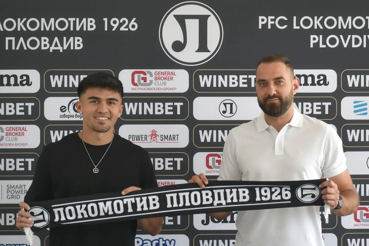 Адриан Кова е второто ново попълнение за това лято Венецуелецът