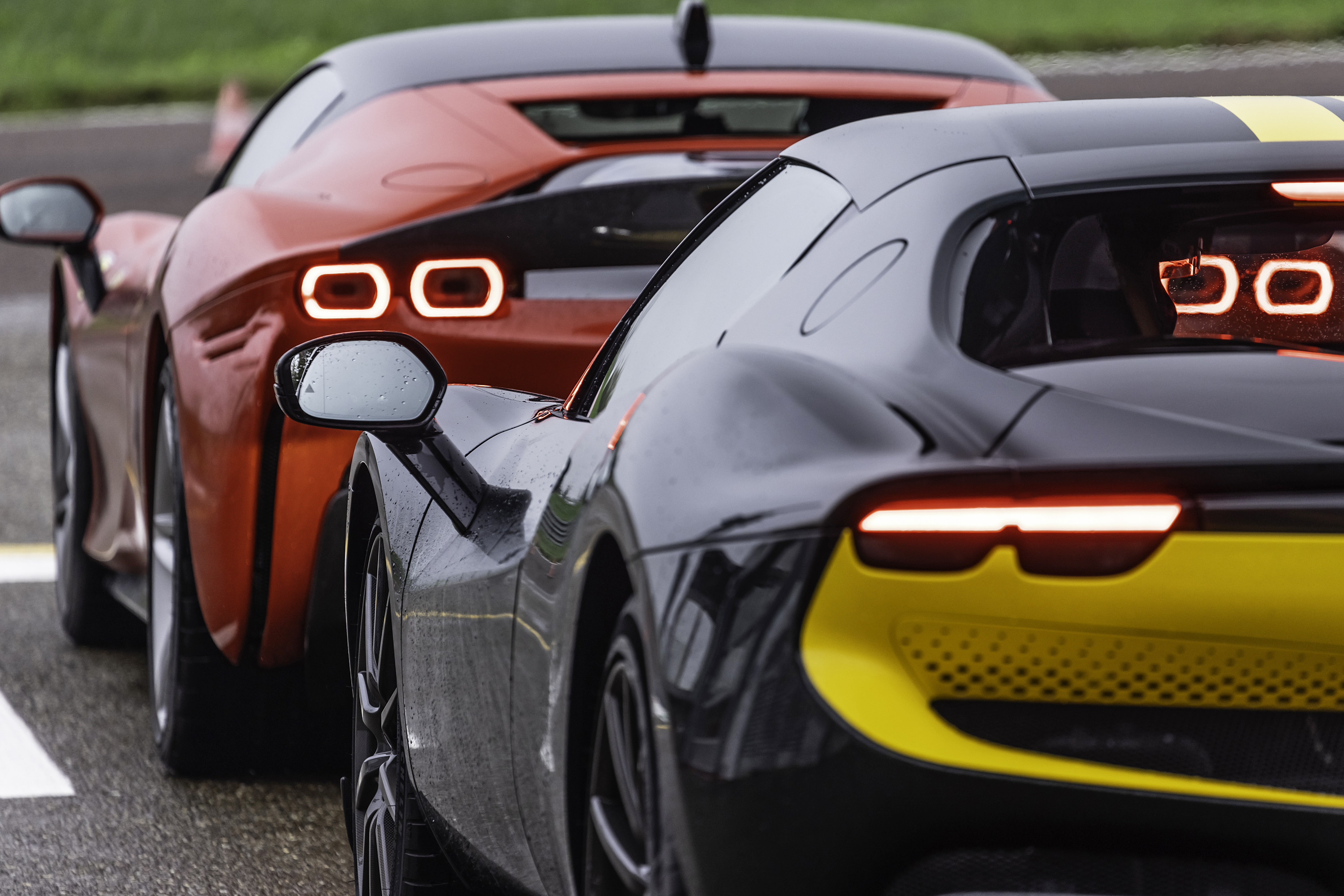 Ferrari отлага пускането на втория си електрически автомобил поради слабия