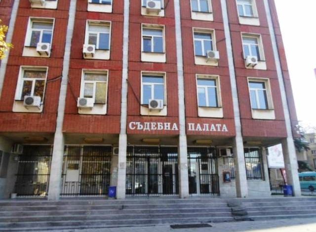 Опит за убийство в ПлевенскоЛекарите спасили живота на жертватаОкръжният съд