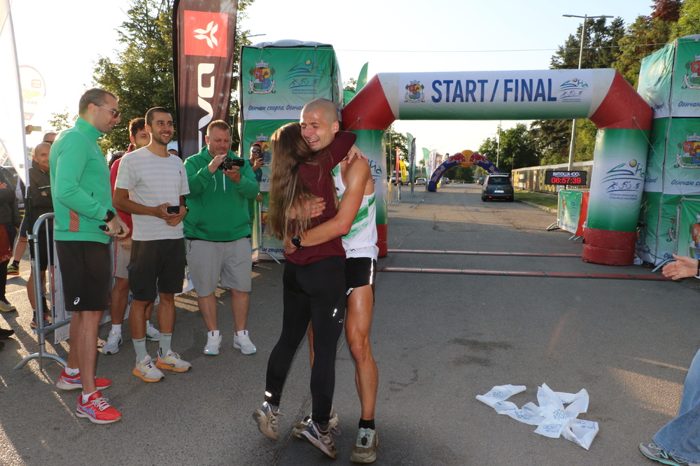 Христо Цветков пробяга 100 километра за почти съвършените 6 56 40 ч