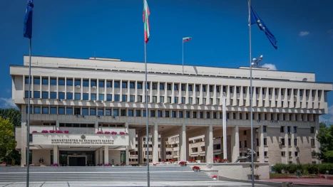 МВнР: Не трябва да се допуска Иран да развива ядрена програма с военни цели