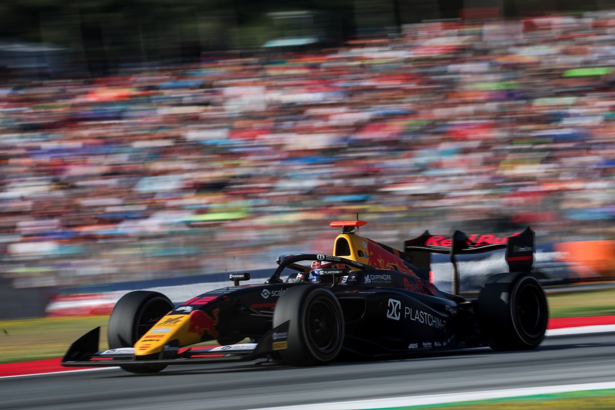 Никола Цолов продължи доминацията си на Ред Бул Ринг и