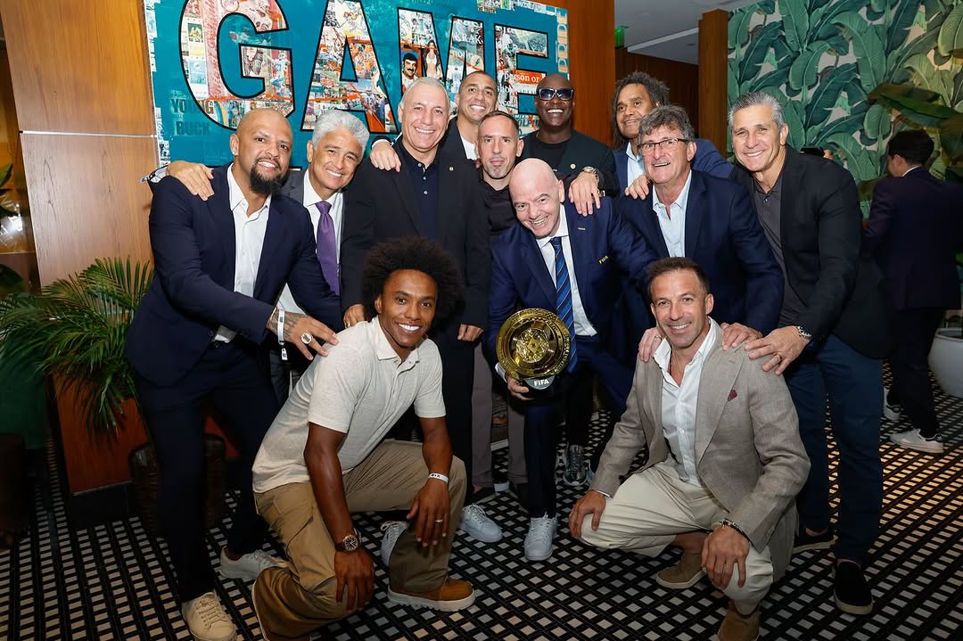 Христо Стоичков почти всеки ден е на мач от световното