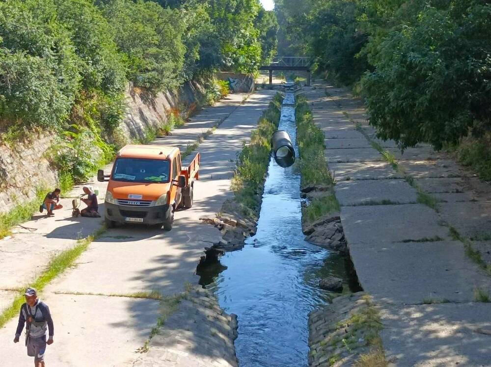 Столична община започна днес 4 юли 2025 г почистване на